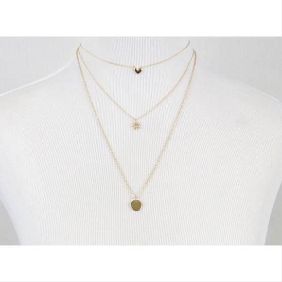 💛 Tri-layered Gold Necklace With Charms 💛 - Picture 3 of 3